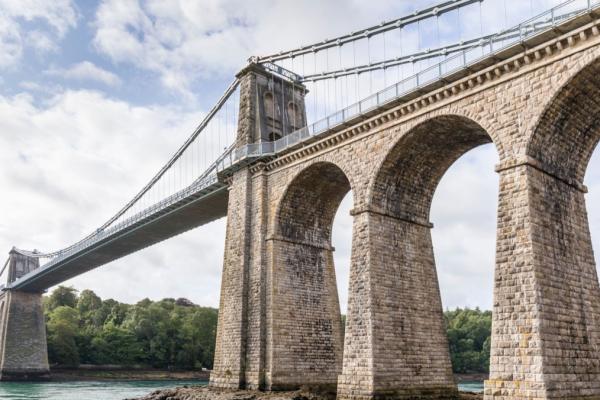 Despite our best efforts, Menai Suspension Bridge will temporary close for essential maintenance work from 2pm today (4 Oct).  

More here ⬇️
gov.wales/temporary-clos…