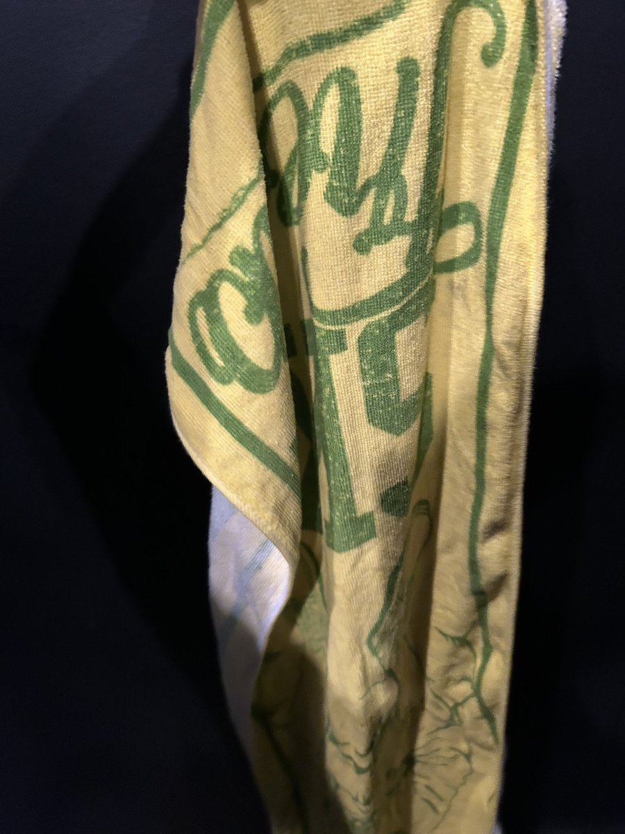 UNZA094056's tweet image. 今日は名古屋E.L.Lでの推し同士のライブ♪
楽しんで体力使い切りました💦　
画像最後のはダイブしてきた方のだと思いますが、手に引っかかってたのでスタッフに預けました、見つけたら聞いてみて下さい。
#ElectricLadyLand
#バックドロップシンデレラ
#MAYSON'S PARTY