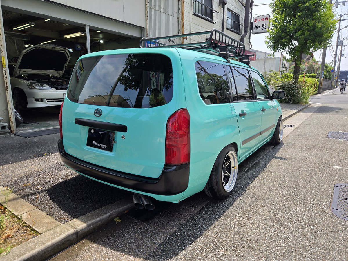 小さな車屋 Amazon | Tiny City 日野 300 フラットベッド レッカー車 Shell