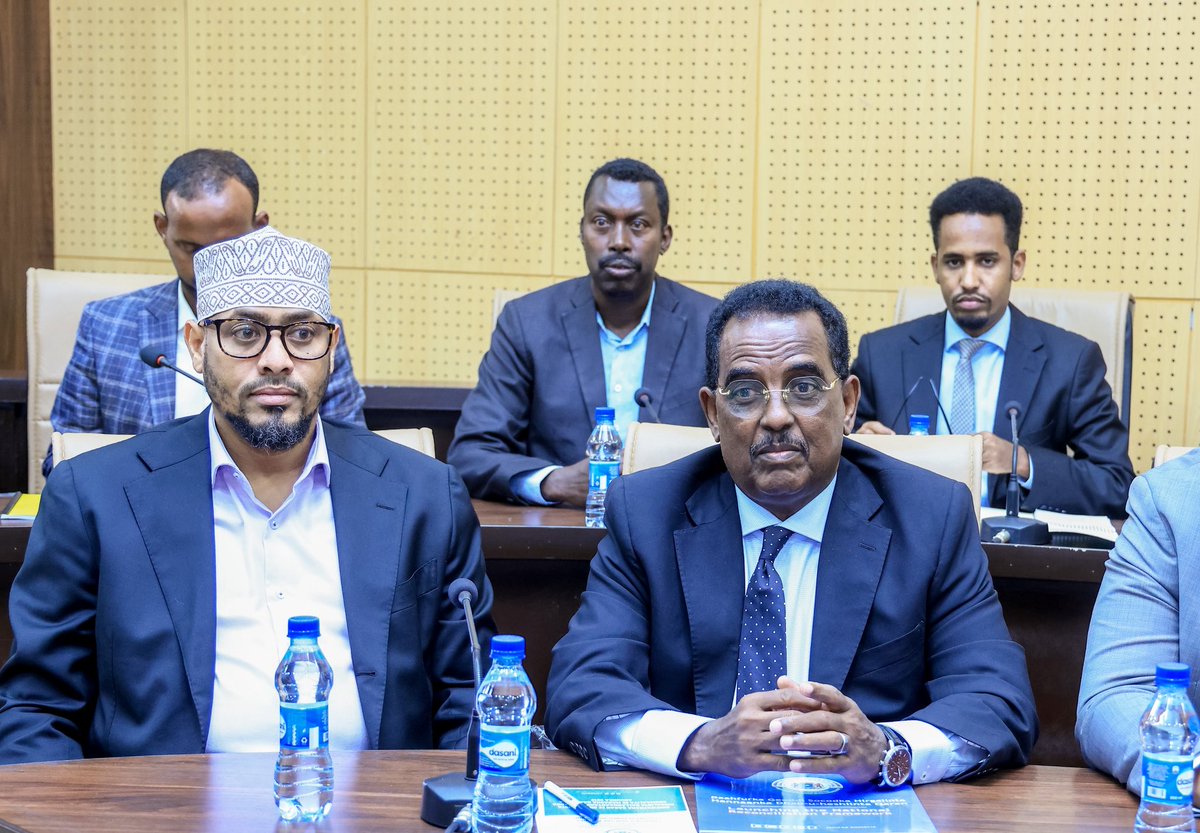 4MMumin's tweet photo. 📍The Upper House of the Federal Parliament of Somalia, the first reading of the IDPs Bill.

IDPs bill represent a significant step by the Federal Government and the Federal Member States toward addressing the challenges of internal displacement across the country. https://t.co/pJrv9jmKcw