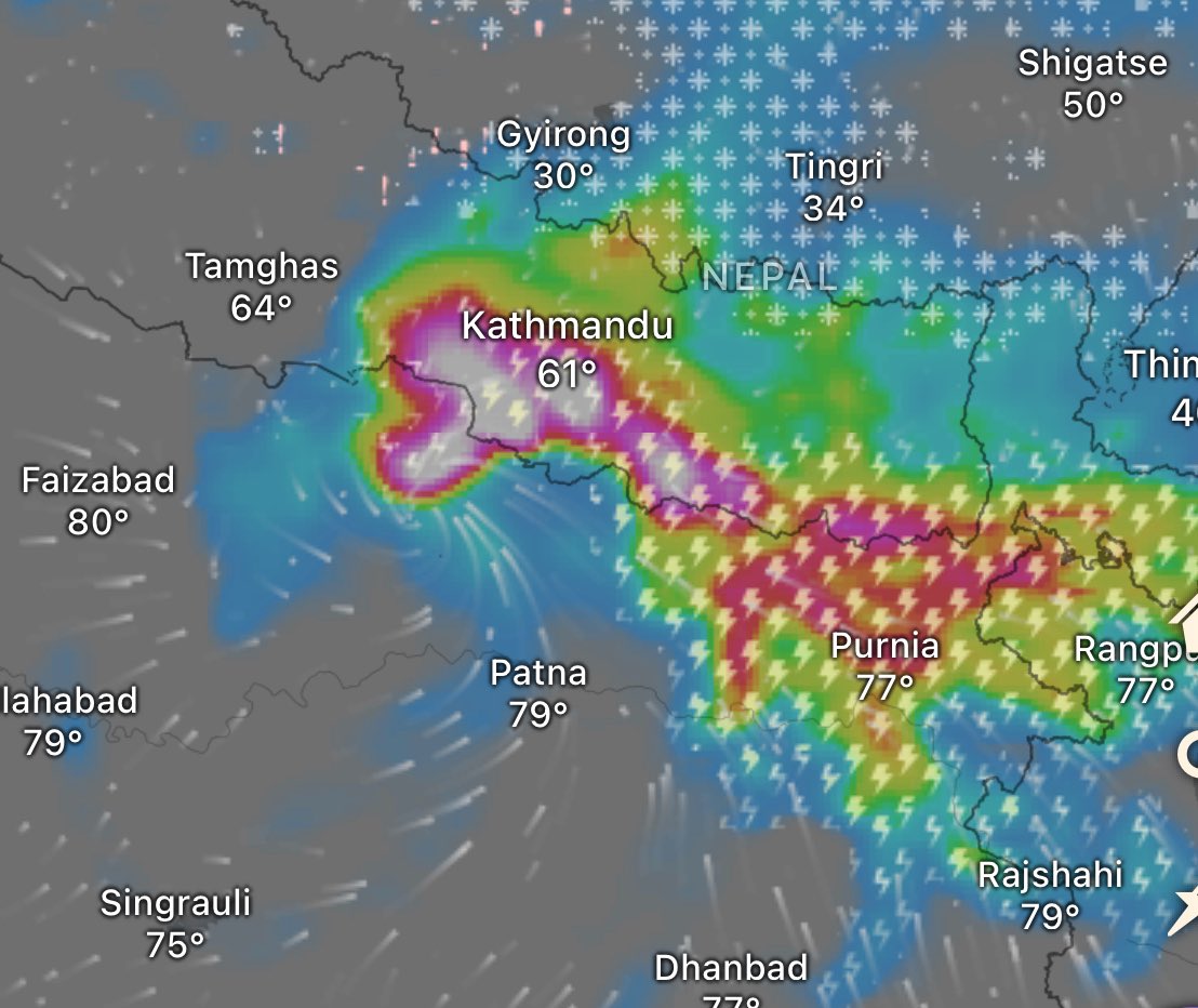 Binod Pokharel (@binodclimate) on Twitter photo #WeatherAlert heavy rain in Bara, Rautahat and Parsa with almost 300 mm total in same areas. 
Kathmandu Valley has received around 100mm so far👇 and rain will continue overnight with heavy rain around 8 to midnight👇
#StaySafe 🙏 #WeatherAlert heavy rain in Bara, Rautahat and Parsa with almost 300 mm total in same areas. 
Kathmandu Valley has received around 100mm so far👇 and rain will continue overnight with heavy rain around 8 to midnight👇
#StaySafe 🙏