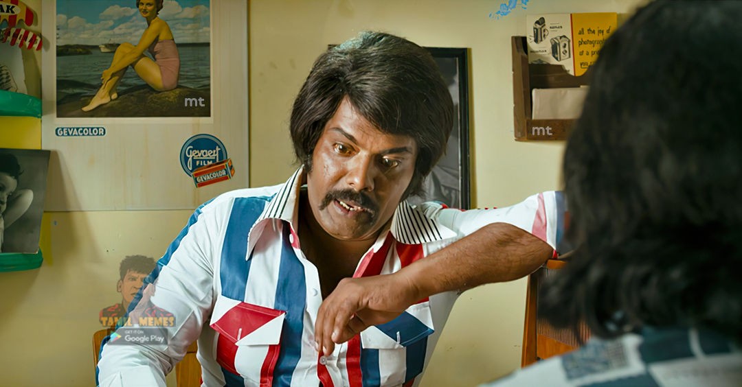 Undertaker க்கு உண்மையாவே 7 உயிர் இருக்குனு எப்படி 90's kids ஒரு காலத்துல நம்பினாங்களோ 

அதே மாதிரி தான் இந்த அணில்ஸ் சர்க்கார் படத்துல வர மாதிரி தளபதி பெரிய புரட்சி பண்ணிடுவாருனு இன்னும் நம்பிட்டு இருக்கானுங்க