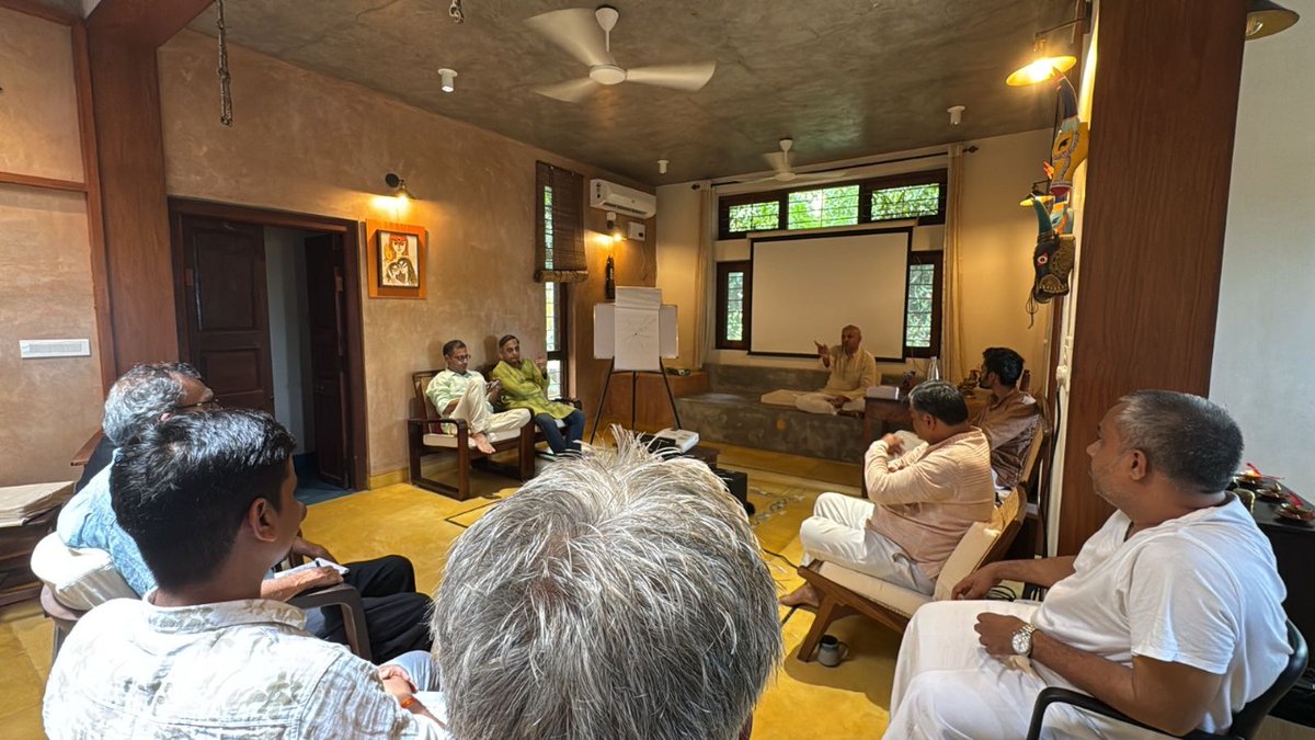 IndicaOrg's tweet photo. Day-2 #MetaRetreat on #Sustainability
Imagining the configuration of a Future which is naturally Sustainable. Reimagining the Civilization.
Intense Exchange of Ideas, Brain-Storming, Discussions.
Beyond Solutionism. Rewiring ways of living. Reestablishing lost connections.
Imagining the Future in the Present.