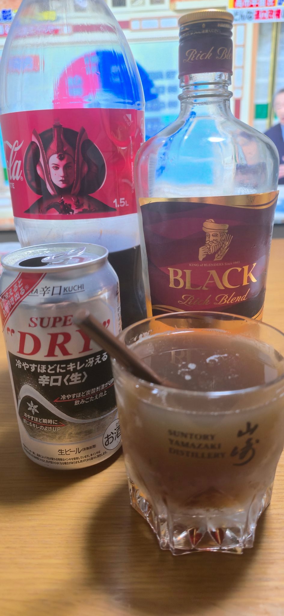 ネパールの一番有名なウィスキーです。コーラと一番会います。 TKSH on X: 