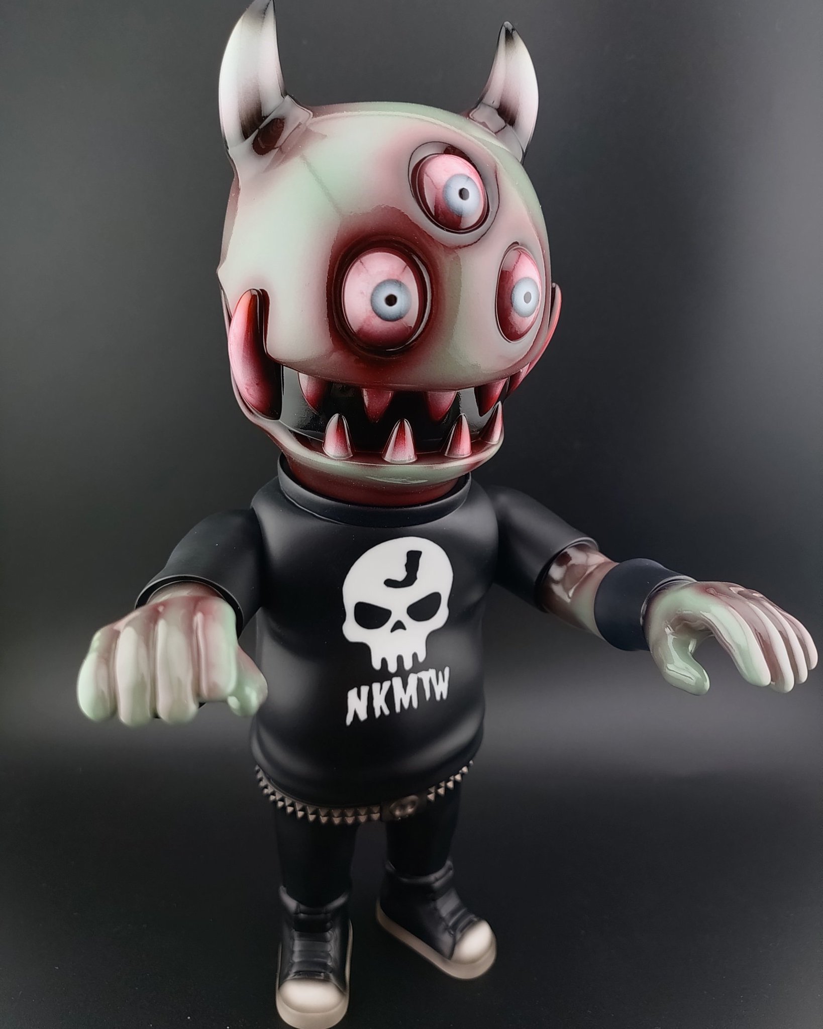 1/6計画 NEKOMATA WORKS ジュニパー イナズマレッド ソフビ 1/6計画 NEKOMATA WORKS ジュニパー イナズマレッド ソフビ