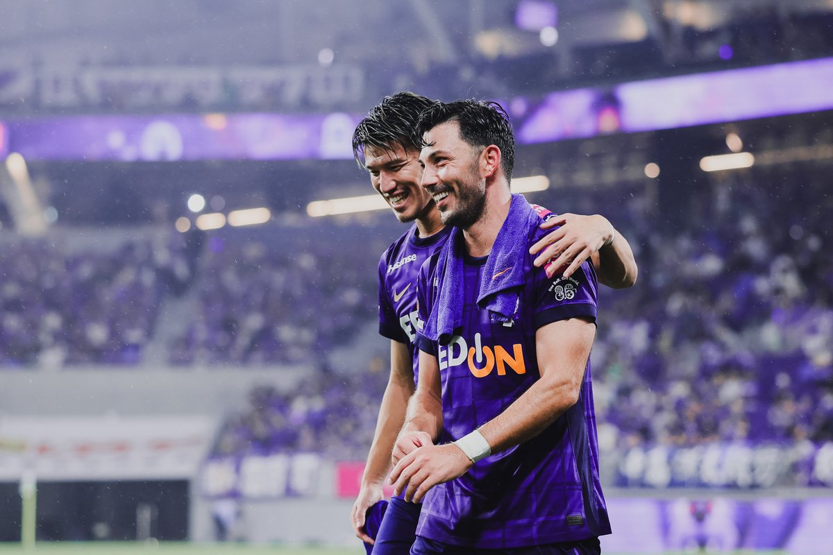 超ぶちあつ SMILE SHOT😆📸 試合後の笑顔をお届け🏹 #sanfrecce #J