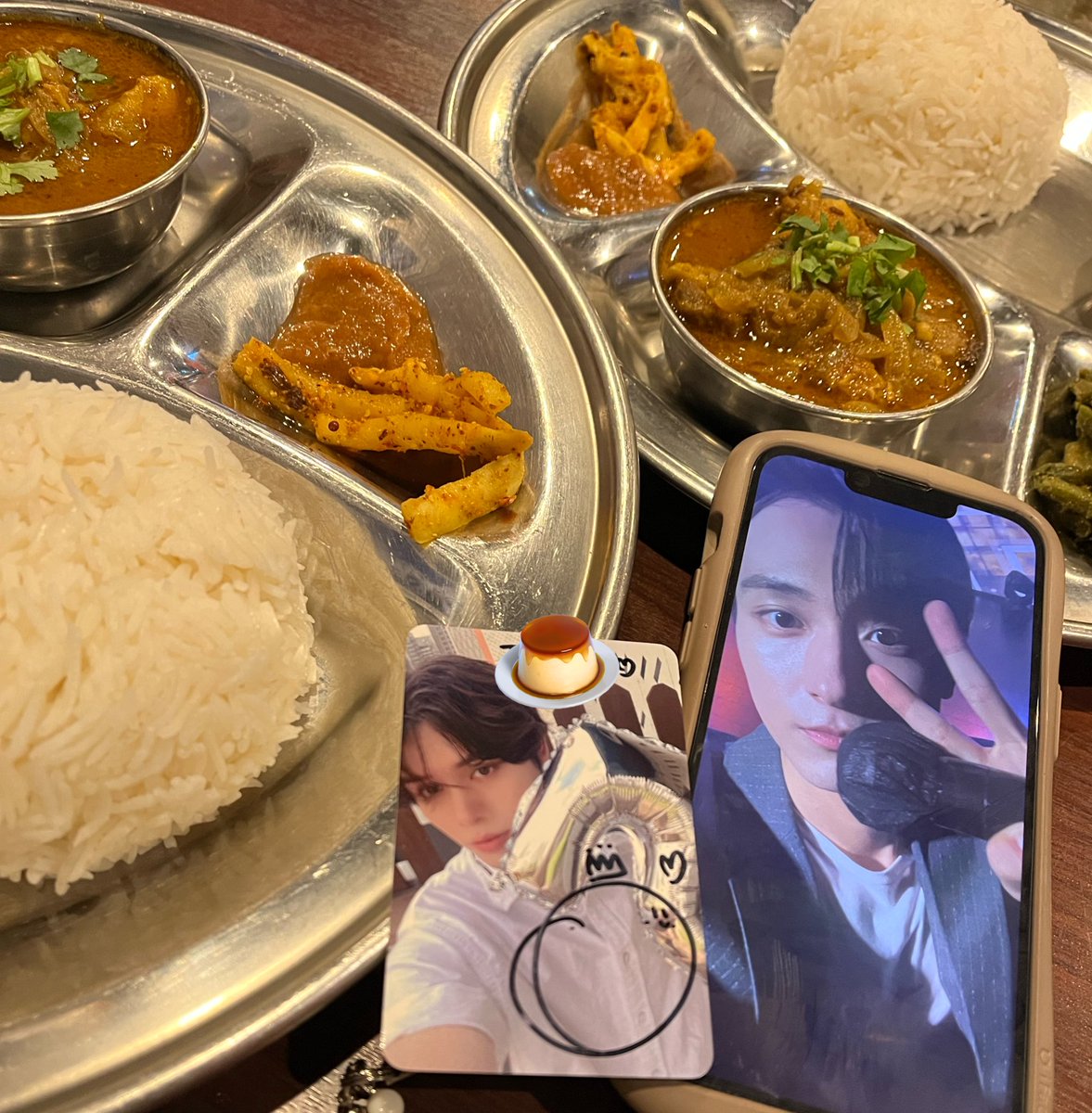 着いてきてくれてありがとŧ‹"ŧ‹"(　˙༥˙　) ŧ‹"ŧ‹"