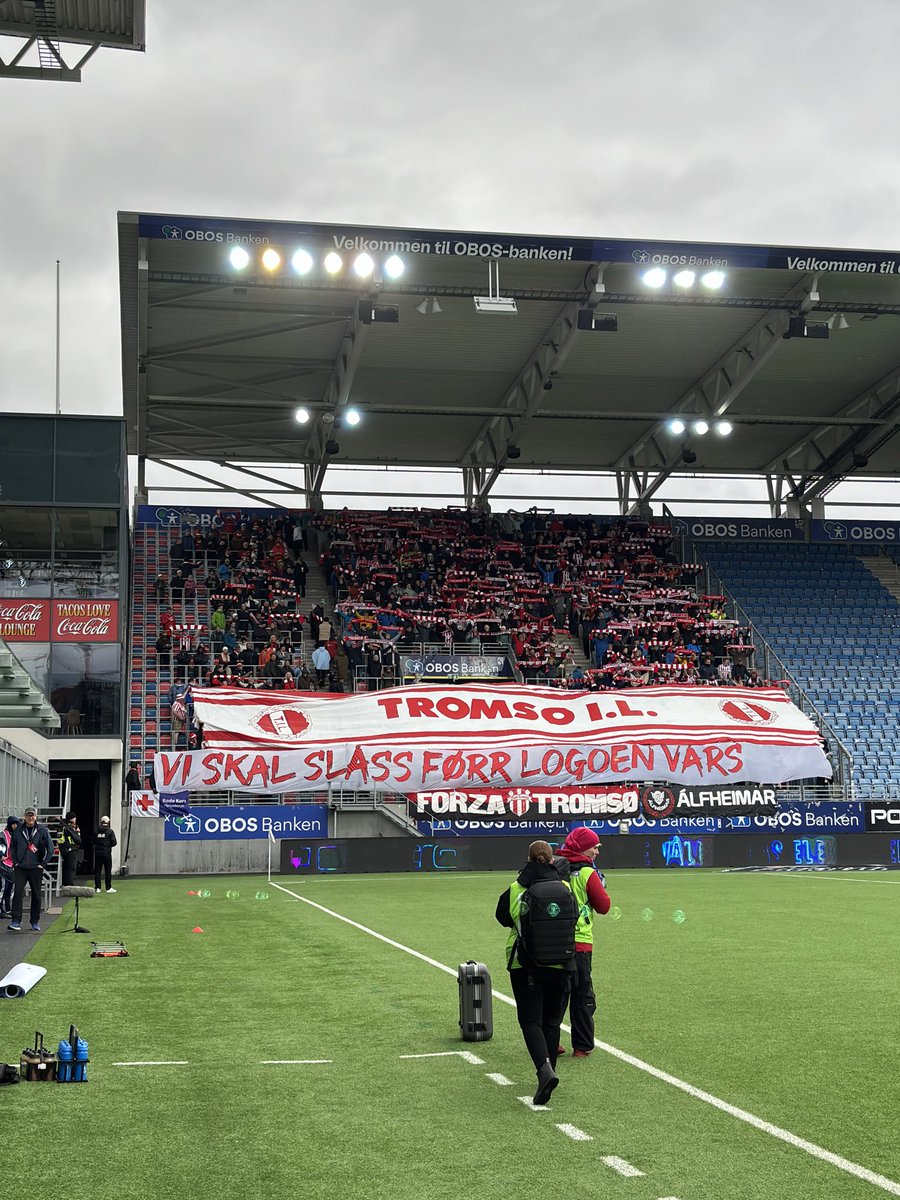 HoviHenrik's tweet image. Tromsø med tifo!