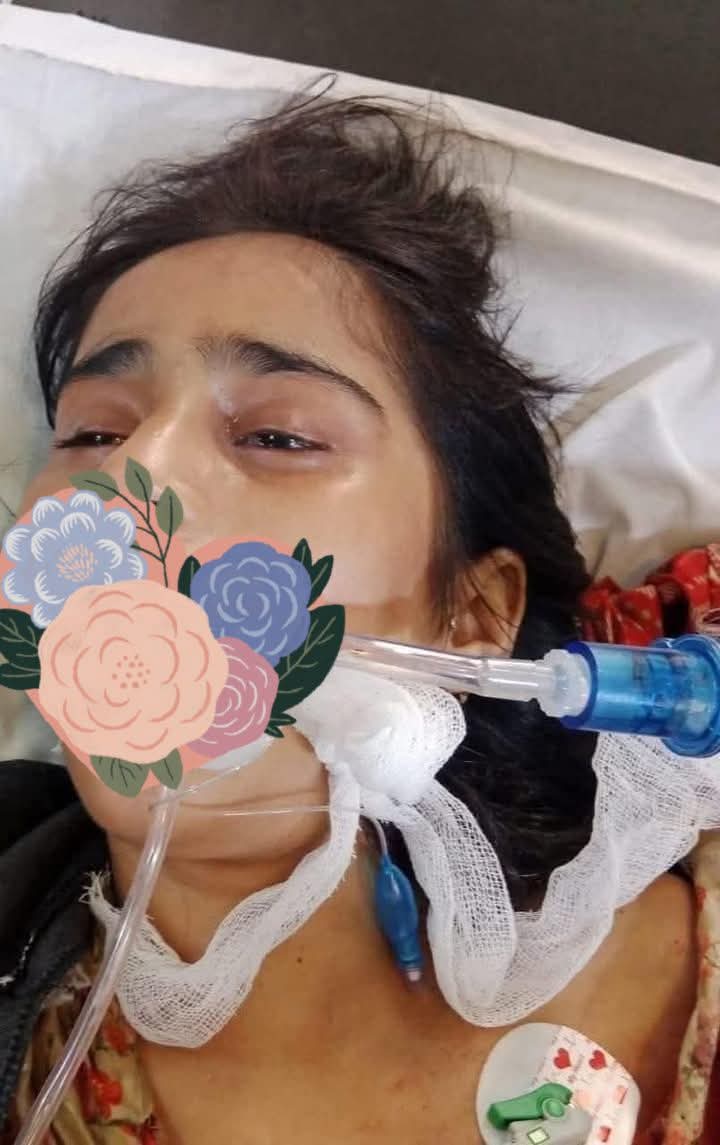 حیدر آباد میں  اسکول ٹیچر پر پریم کولہی نامی آدمی نے فائرنگ  کر دی کیوں وہ اسے پسند کرتا تھا ۔ معاشرے میں  مردوں کی جذباتی تربیت کی شدید ضرورت ہے ۔ حکومت عورتوں کو تحفظ دینے میں ویسے ہی ناکا م ہو  چکی ہے ۔ یہ خبر کل کی  ہے ۔دل اتنا خراب ہوا ہے کہ لکھنے کی ھمت ہی نہیں ہوئی ۔