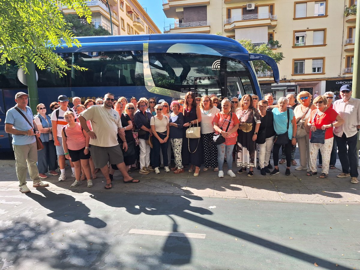 🍂 Primera excursión de otoño en la Feria de la Seda (Los Molares).
Próximos destinos 🚌✨
17/10 Ronda
23/10 Priego de Córdoba
25/10 Aracena (Feria del Jamón)
8/11 Málaga
#AyuntamientodeSevilla #DistritoNervión