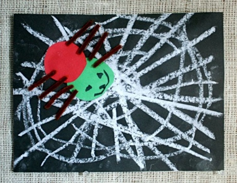 Kick off Spooky Season in Youth Services today with this spider craft! Supplies available beginning at 10am while supplies last.