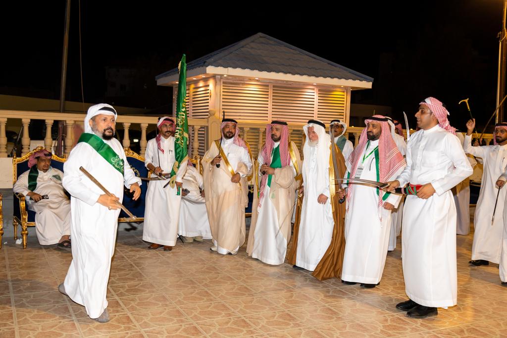 #قبيلة_الرهوة_العسلة
 شرفت الأسبوع الماضي بمشاركة إخواني وأحبتي الكرام من اهالي العسلة المقيمين في #مكة_وجدة احتفالاتهم واجتماعهم الكبير بمناسبة #اليوم_الوطني_95_للمملكة 🇸🇦
كانت لحظات مليئة بالفخر والانتماء، وتجسيدًا صادقًا للولاء لقيادتنا الرشيدة ووطننا الغالي.
دام عزك يا وطن