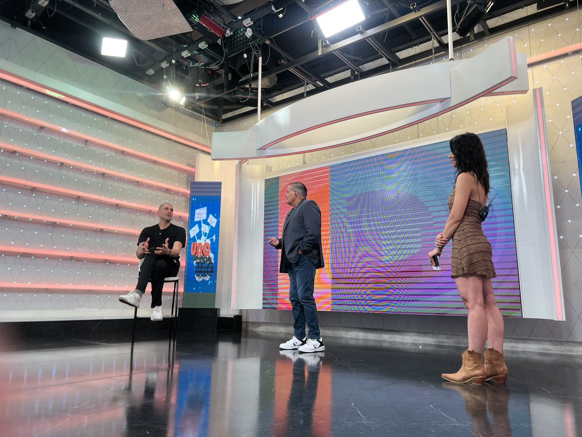 Uno Contra Uno 🏀 #UCUPlay tweet media