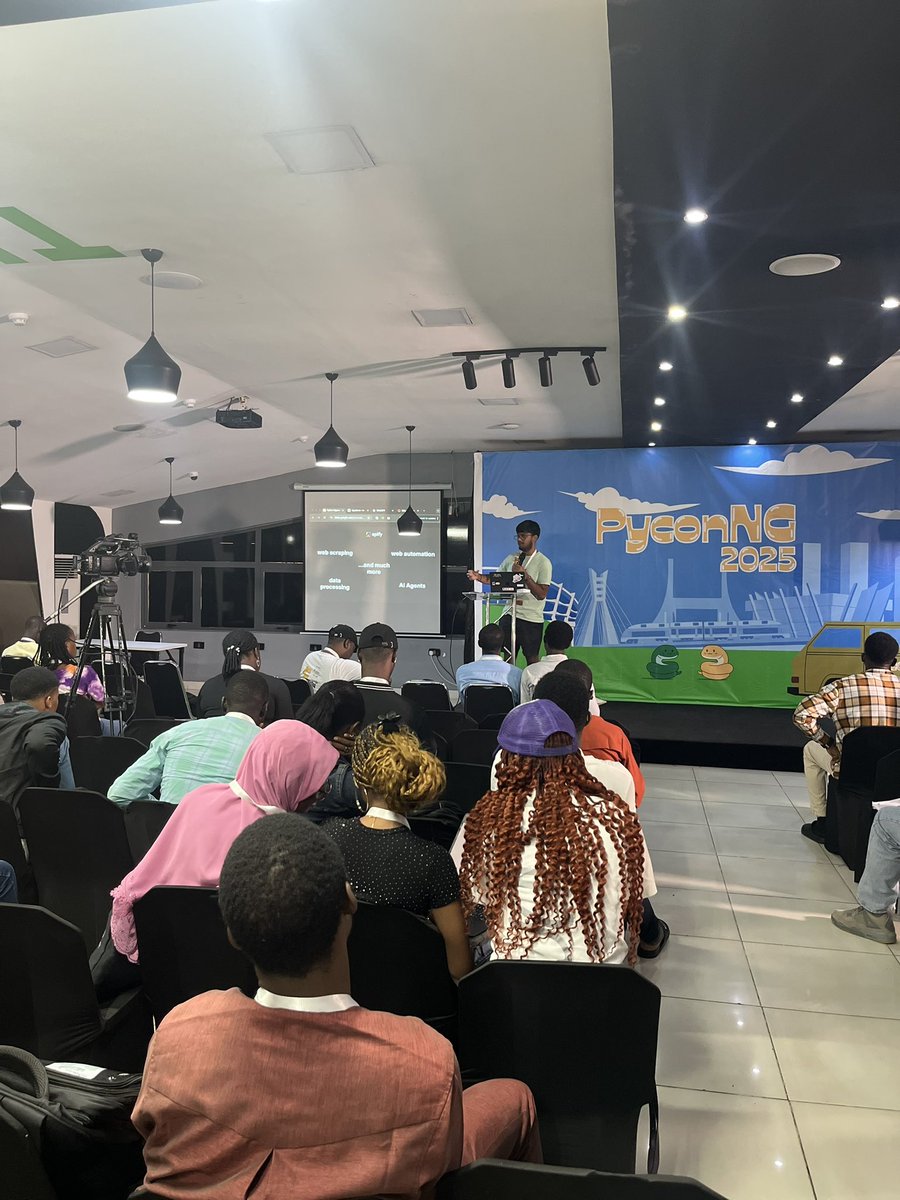 beutech_codes's tweet image. Live @PythonNigeria 

Listening live to @Sauain about @apify 
#PyConNG2025 

You can also be an ambassador for @apify , and you’ll get support for your community also