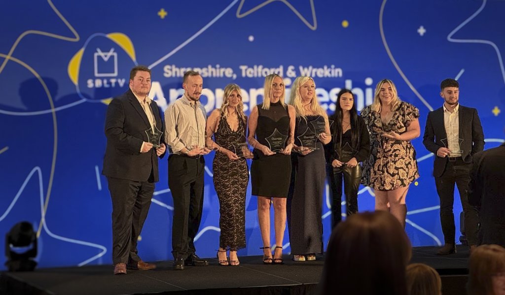 PurpleFrogSys's tweet image. On Thursday, our Marketing #Apprentice, Charlie-Mae, and the Purple Frog team attended the Shropshire, Telford & Wrekin #Apprenticeship Awards #STWAA 🎉
We were finalists in 2 categories and are absolutely thrilled that Charlie-Mae won the Creative Media Award!🏆