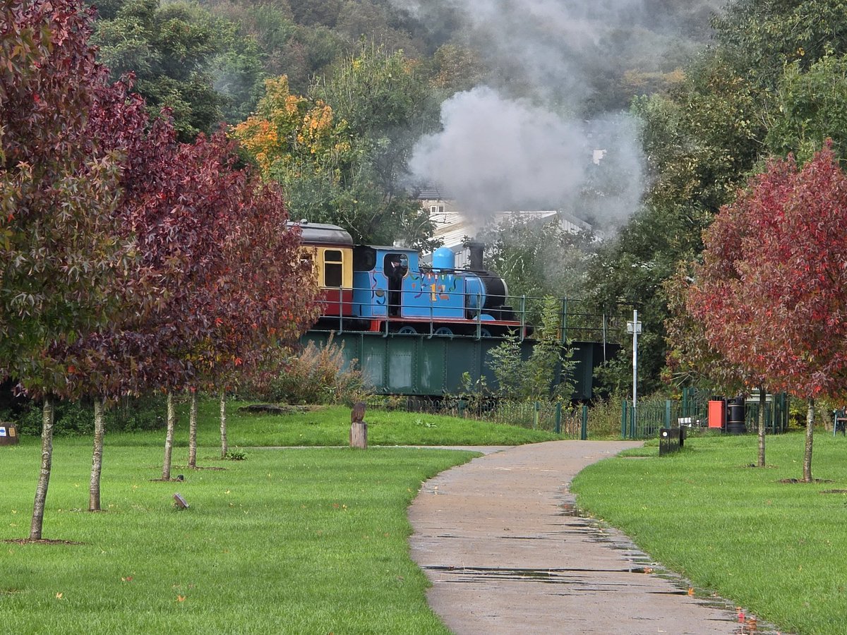 Just bumped into Thomas in the park 😂
<a href="/SteamieRomance/">Belle</a>