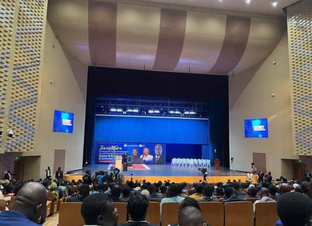afrikapromotion's tweet photo. #EN_DIRECT 🚨:
Président @fatshi13 alobi SEM @GraceKutino Aza Nanu 🇨🇩🥳🥳🥳 https://t.co/CdX6l8iWZF