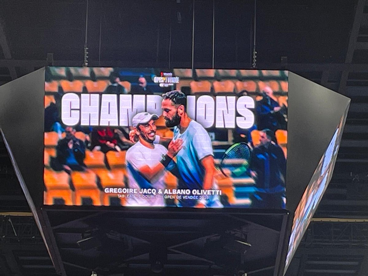 Département Vendée tweet media