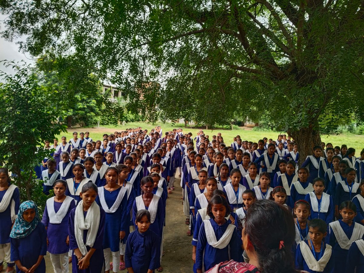 OfficeDehat's tweet photo. #lgcd2025 #women&amp; children First #Personalsafety #MissionShakti5 के अंतर्गत जनपद के विभिन्न विद्यालयों में कोई भी महिला या बच्चा विभिन्न नकारात्मक परिस्थितियों में अपने व्यक्तिगत सुरक्षा कैसे करें के संबंध में जागरूकता कार्यक्रम का आयोजन किया गया @UPMahilaKalyan @CMOfficeUP https://t.co/JIcUZ0bJoK