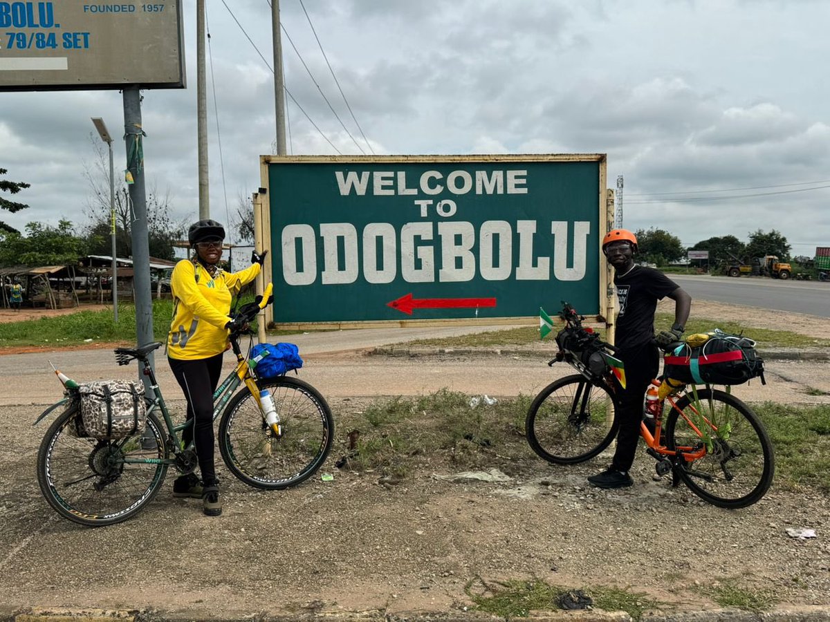 𝔼𝕟𝕟𝕪 tweet media