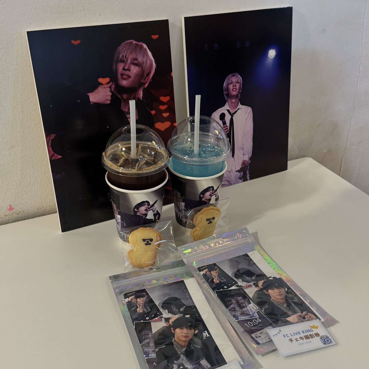 OHTMCV's tweet photo. #HAPPY_WANGSEOK_DAY

카페가 너무 예뻤어요 🥺💕
예쁜 카페에서 예쁜 석이 볼 수 있어서 행복했습니ㄷㅏ 🖤
좋은 이벤트 열어주셔서 감사합니다 ㅎ ㅎ✌🏻🩷

@wangseokmog 
@maumstoragecafe https://t.co/OnkgkQj9rk