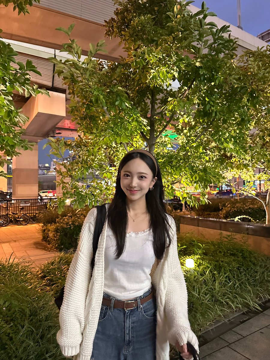 unicode_japan's tweet image. [ERIN🥕🤍] 

明日雨止みますように(    `-´ )っ🌂💕
𝕡𝕙𝕠𝕥𝕠📸 𝐛𝐲 🦢𓈒𓏸

#UNICODE #ERIN