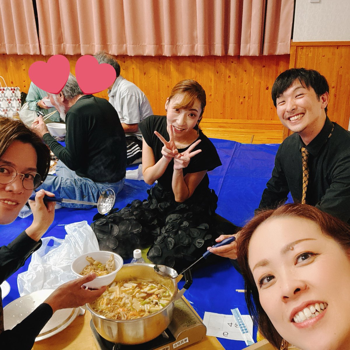 shiokano92423's tweet photo. 今日は、丸亀市のコミュニティセンターで開催された｢月見の宴｣にて、Plus Präparat4名で歌わせていただきました🤗 

歌唱中の写真はないけど🤣

美味しい塩飽鍋とビールもいただき最高な夜でした❤️

楽しかった😆 https://t.co/bL5vVEqdIN