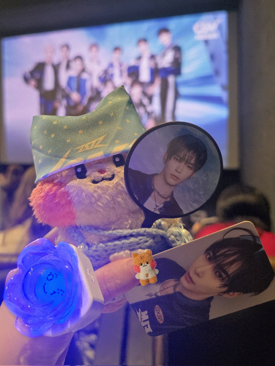 중콘은 용산 씨지브이 즐기기💙🌹 #제베원