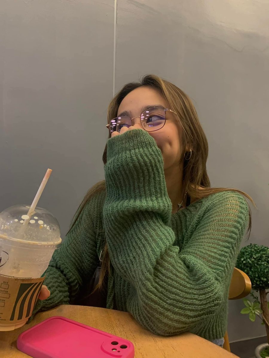 itsjajaneeey's tweet photo. Coffee date with mayeng π«£πβ¨οΈ
VVINKIES SELCA DAY
#VVINK #VVSD
#VVINKIESSelcaDay https://t.co/fj93SckgRd