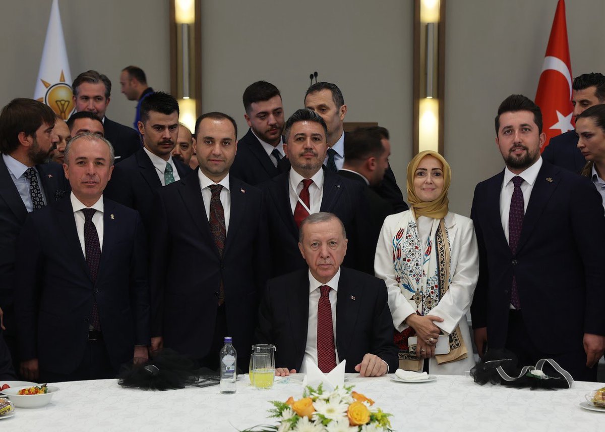 📍174. Genişletilmiş İl Başkanları Toplantısı

Teşkilatlarımızın birlik ve beraberlik içerisinde yürüttüğü çalışmaların değerlendirildiği, önümüzdeki döneme dair hedef ve yol haritamızın belirlendiği 174. Genişletilmiş İl Başkanları Toplantımıza katıldık.

Cumhurbaşkanımız ve