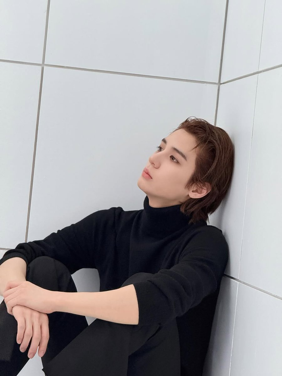 Each of us are cursed with mind that keeps replying the measure of loss in our life.

Fafifuwasweswos