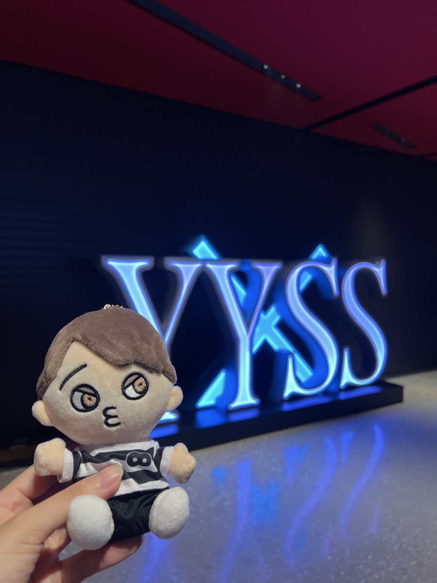 𝐦𝐞❤︎ tweet media