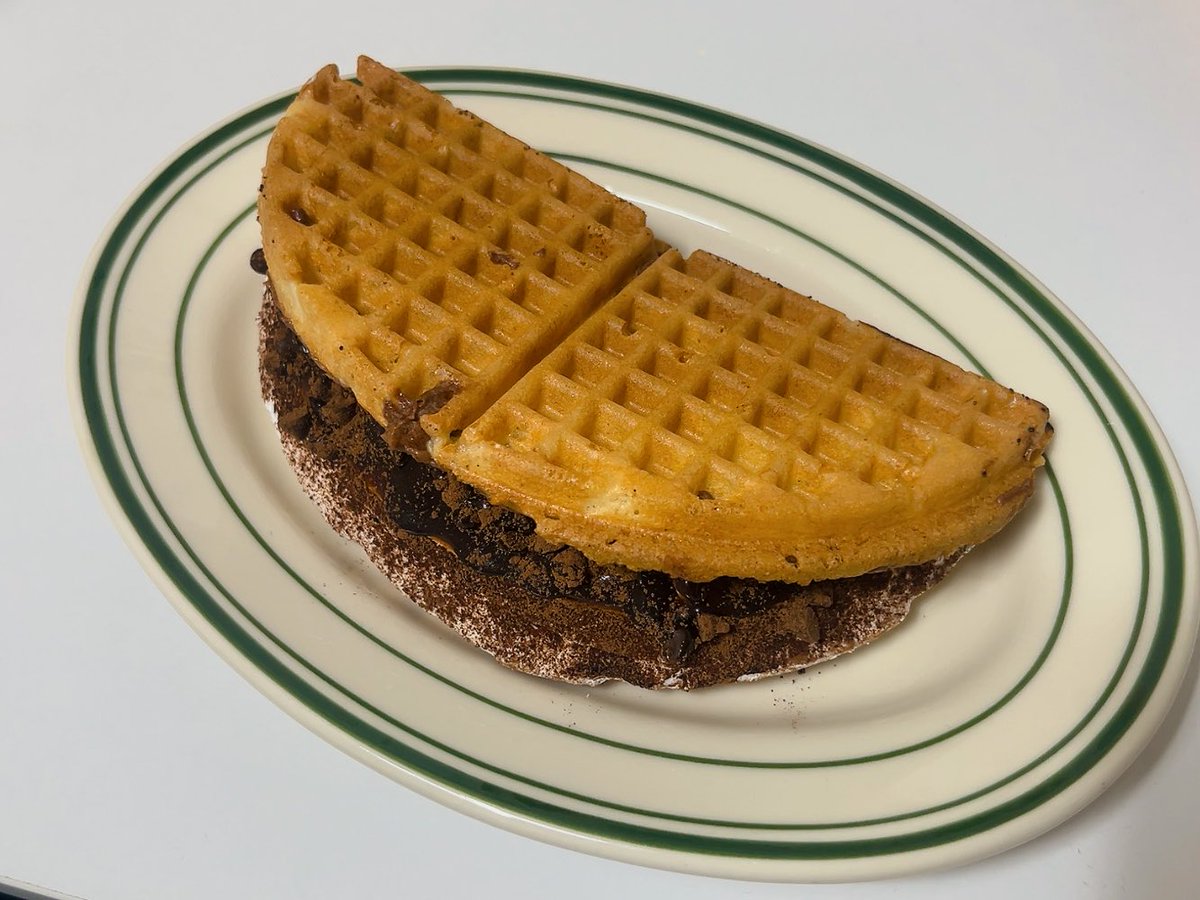 맛있는 걸 많이 먹기 . . 하염없이 먹기 . . 푸데데 자기 . .