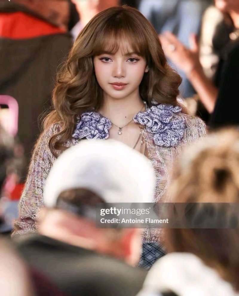 LL_Crazy_B's tweet photo. เติมแท๊กให้บอสขาวนไปค่ะ
LISA PARIS FASHION WEEK 
#LISAxLVSS26 #LISAxLouisVuitton 
#LVSS26 @wearelloud @LouisVuitton https://t.co/fz4gMCeLjO