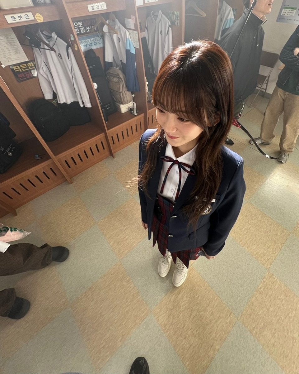 𝐅𝐑𝐈𝐃𝐀𝐘. tweet media