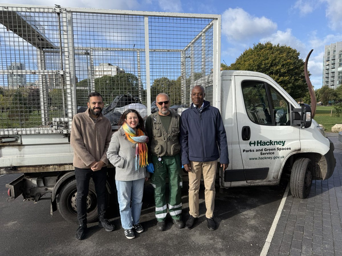 🌳💚 Litter pick in Shoreditch Park today!
Together we can make a real difference, cleaner spaces for everyone to enjoy 🧹✨
 #ShoreditchPark #Hackney #Community #Hoxton