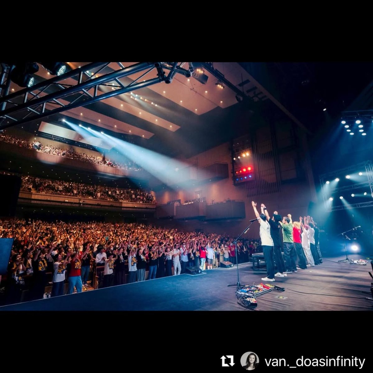 pistachico's tweet image. 「Do As Infinity 26th Anniversary LIVE
 in LINE CUBE SHIBUYA」

per &amp;amp; choで参加させて頂きました！
渋公（と呼びたい世代デスw）がライブハウスのような爆盛り上がりでした！
ありがとうございました🎉🎉

Photo by 田中聖太郎
#DoAsInfinity #doas26周年