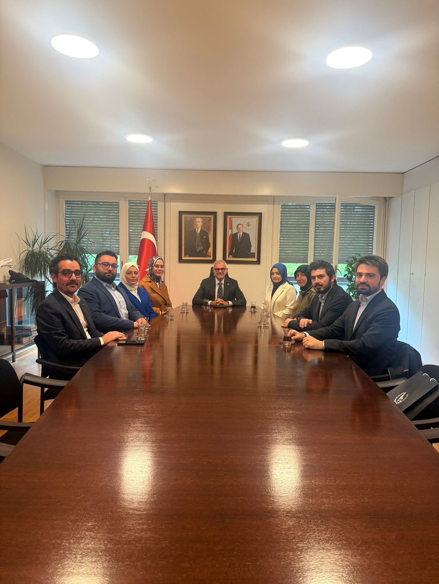 ikadder's tweet photo. İstanbul Kadın ve Kadın Kuruluşları Derneği (İKADDER) olarak, Türkiye’nin Birleşmiş Milletler (BM) Cenevre Ofisi nezdinde Daimi Temsilcisi Büyükelçi Burak Akçapar ile bir araya gelmekten onur duyduk. https://t.co/fcavUt7cUh