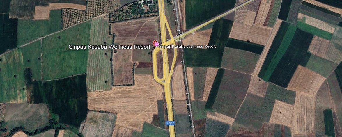 Kuş cenneti Manyas Gölü'ne (milli park) uzaklığı 12,5 km ve Türkiye'nin en verimli tarım arazileri.

Marmaris'teki cinayet de milli park içerisinde. Sinpaş'ın milli parklara özel ilgisi var.

Manyas Kuş Cenneti Milli Parkı Türkiye'nin 2. milli parkı. 1959 yılında ilan edildi (M