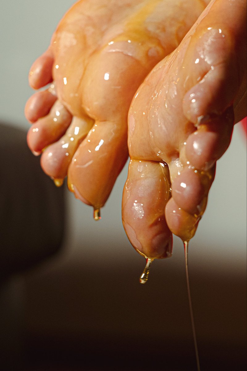 layafeet_'s tweet photo. Une petite faim ? 🍯 https://t.co/Aadcqzf13h