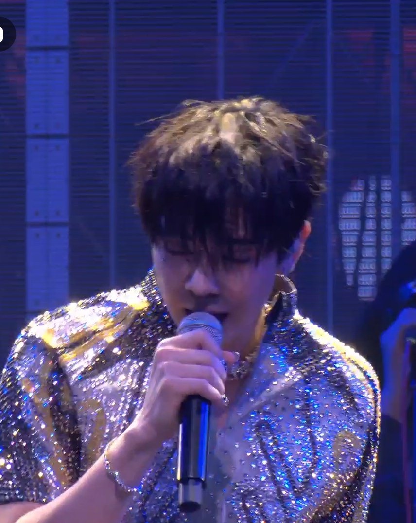 renebabebabe's tweet photo. หูเคลือบทองมากชอบทุกเพลงเลย 

TANATAT 27th BIRTHDAY PARTY
#BabiibashConcert https://t.co/HkYdS1lQ1W