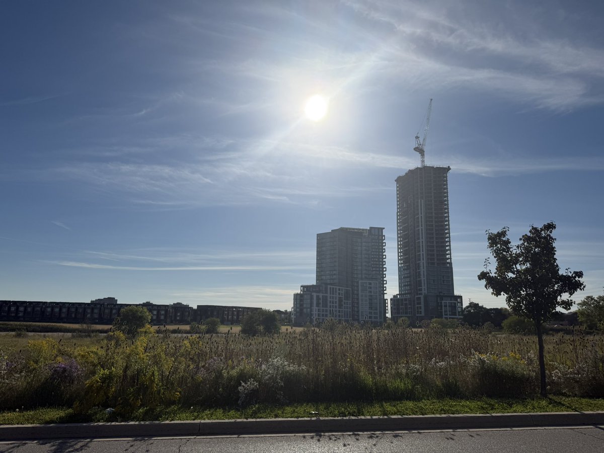 i2Developments's tweet photo. Happy Saturday! We are almost at the top!! Weather has been great so our team has been able to continue working. Occupancy 2026 summer. #stella2 #Condos #RealEstate #newhome #Construction https://t.co/UQtnuVP18w