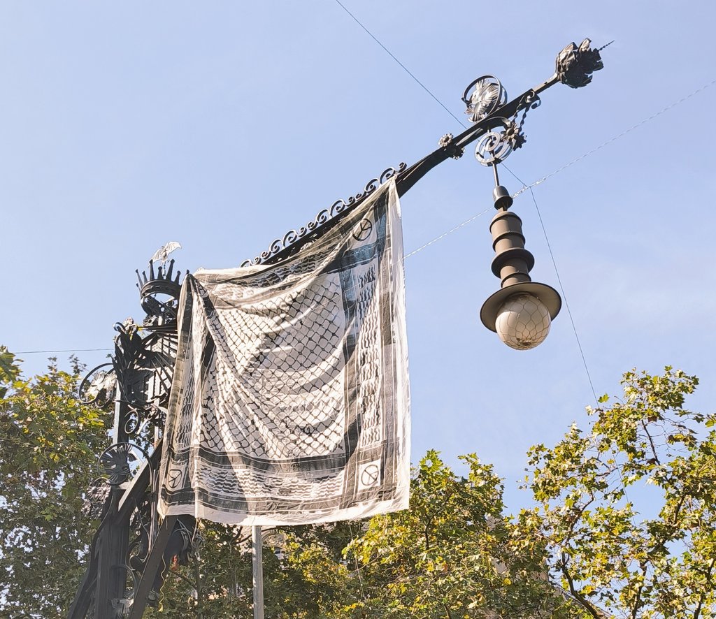 Laure Vega tweet media