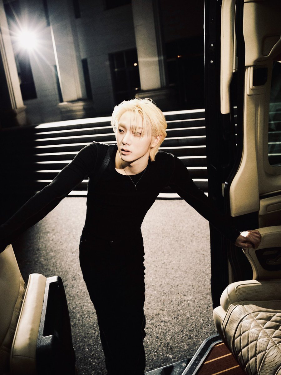 [ The Action’s Concept Photo: Pause Version. ]