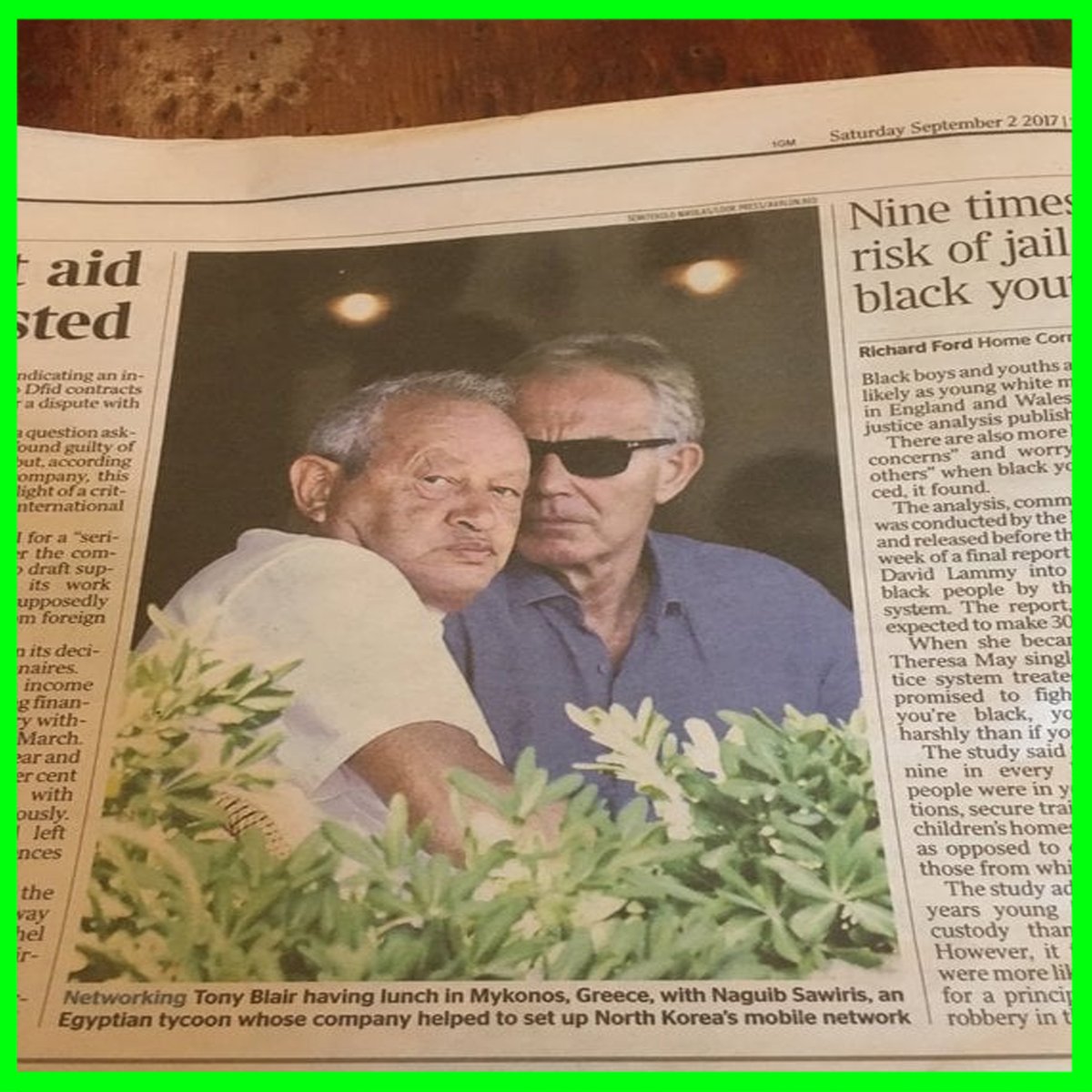 2013 قضوا اجازات في ايطاليا سوياً
2014 نشرت الصحف الفرنسية عن مقابلة جمعت نجيب ساويرس وتوني بلير في فرنسا على يخت مملوك لنجيب ساويرس في سان تروبيه، لمناقشة مستقبل مصر بعد الانقلاب العسكري