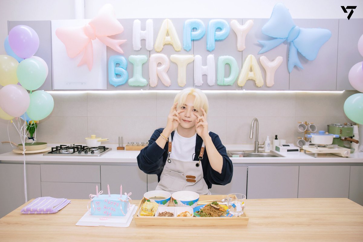1년 전에 미역국 끓인 거 찍어놓은 귀염둥이🥹💕