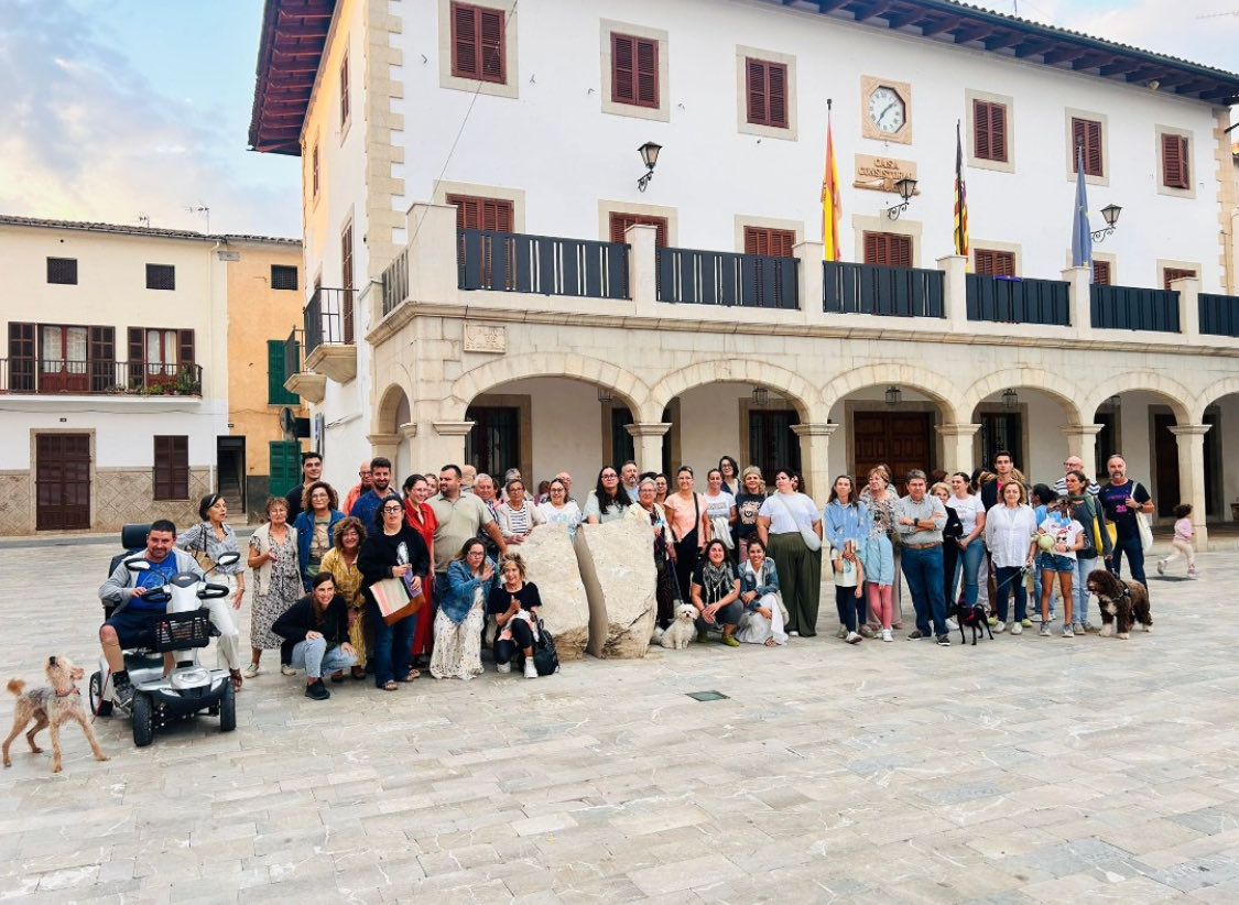 Des de Sant Llorenç vam cridar fort: Gaza mereix viure, no morir en silenci.

El silenci et fa còmplice. 

Palestina lliure, sempre.