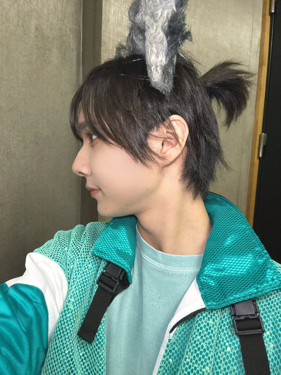 本日、ReLIT47都道府県ツアーアニマル王国 #バズリリット 岩手公演ありがとうございました！！🦪🥢

盛岡冷麺食べれて、大満足でした！！
髪型も結んでみたんだけど、どうかな！！👀✨

岩手また来るね〜〜〜わんこそば！！
#ReLIT #りりっと47ツアー