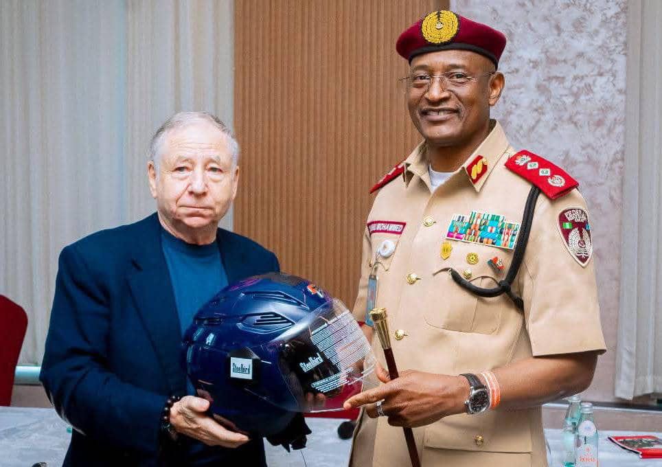 JeanTodt's tweet image. YESTERDAY IN LAGOS 🇳🇬🚦

We launched the @UN — @JCDecauxGlobal Campaign for #RoadSafety in Lagos, Nigeria, in partnership with @JCDecauxLagos. 🌍✨

Delighted to launch alongside @didierdrogba, UN Global Champion for Road Safety ⚽, and Corps Marshal Shehu Mohammed, Head of the…
