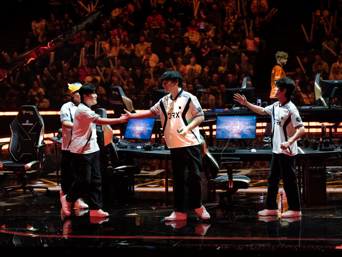 perchance tweet media